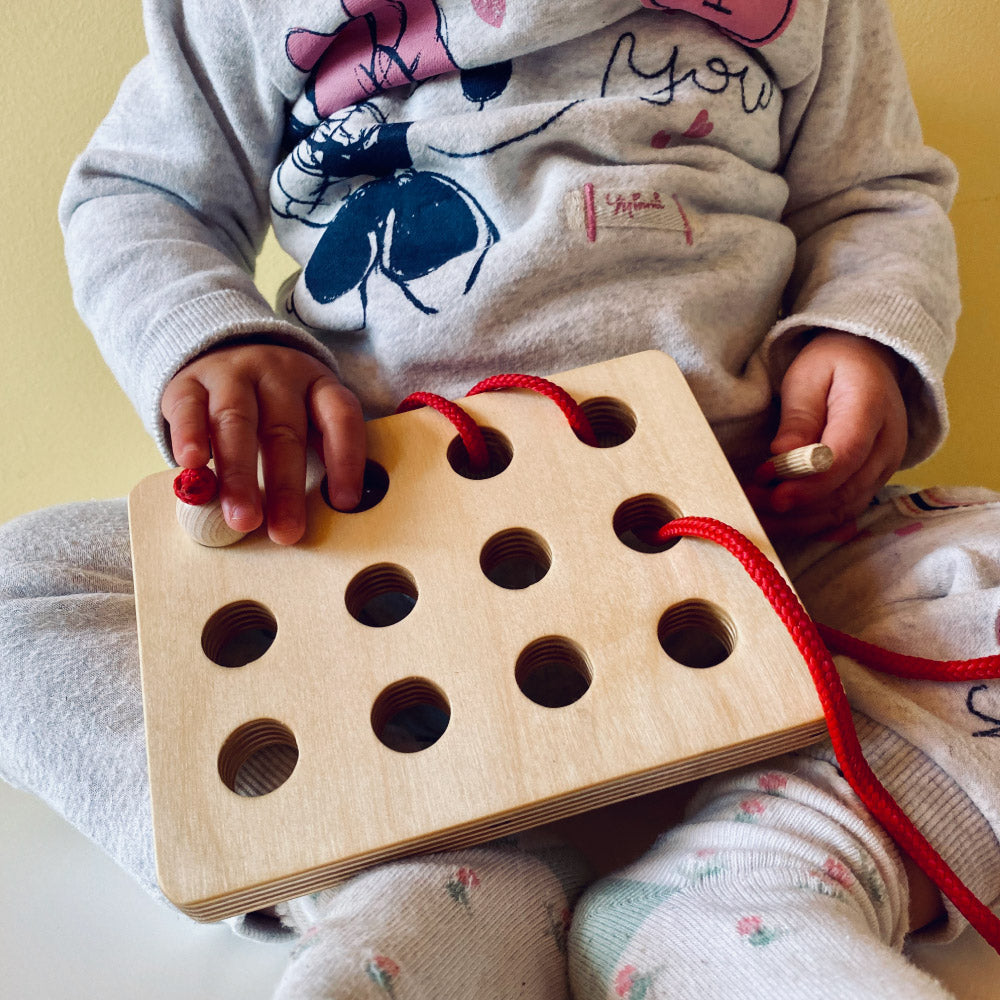 Montessori veramā poga ar rāmi