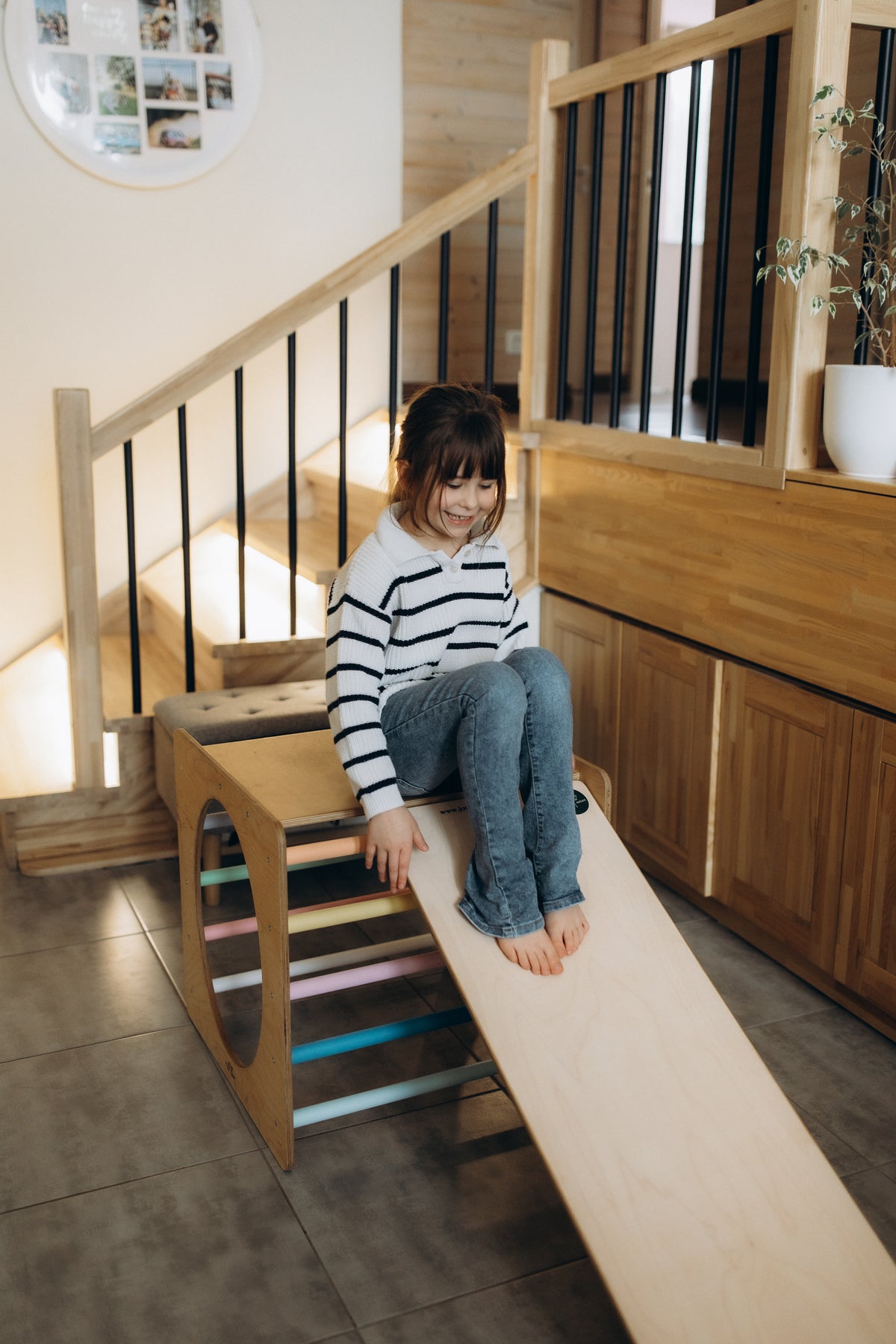 Wooden climbing cube for kids